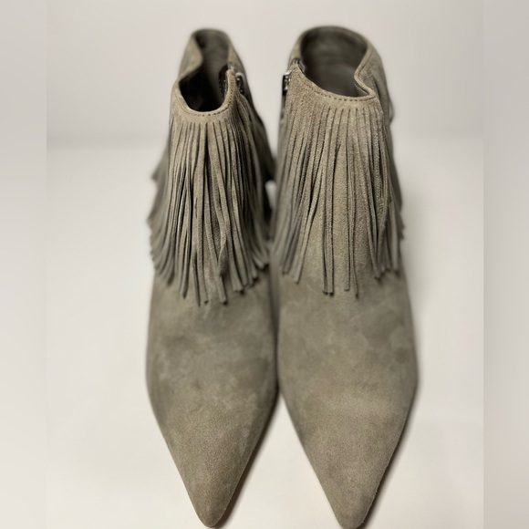 Sam Edelman Kandice Fringe Ankle Boots Dove Gray Suede Womans Size 8.5 Side Zip - Picture 12 of 13